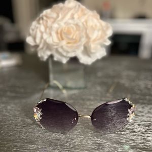 Purple Gray Curvy Sunglasses